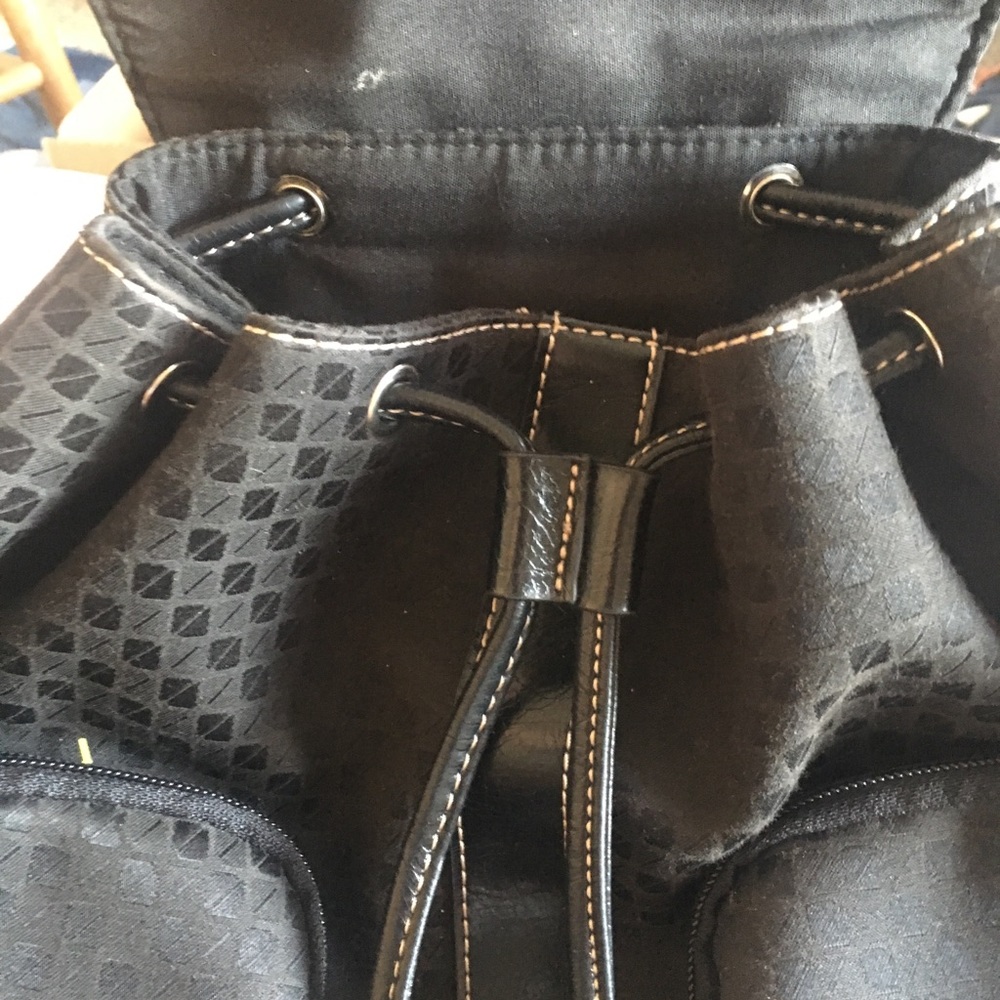 Backpack - Picture 5 of 5